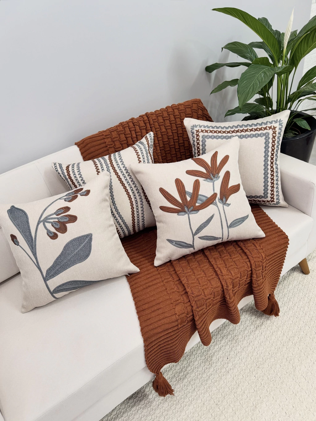 Kit 4 Capas de Almofadas Linho Flores Terracota